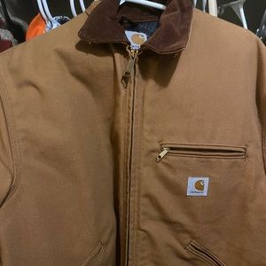 Carhartt Cigarrette color jacket